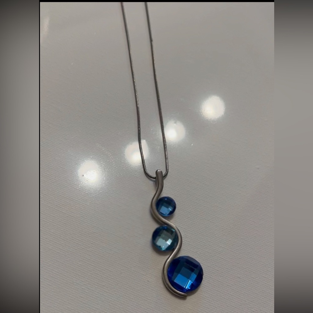 2000 pendant